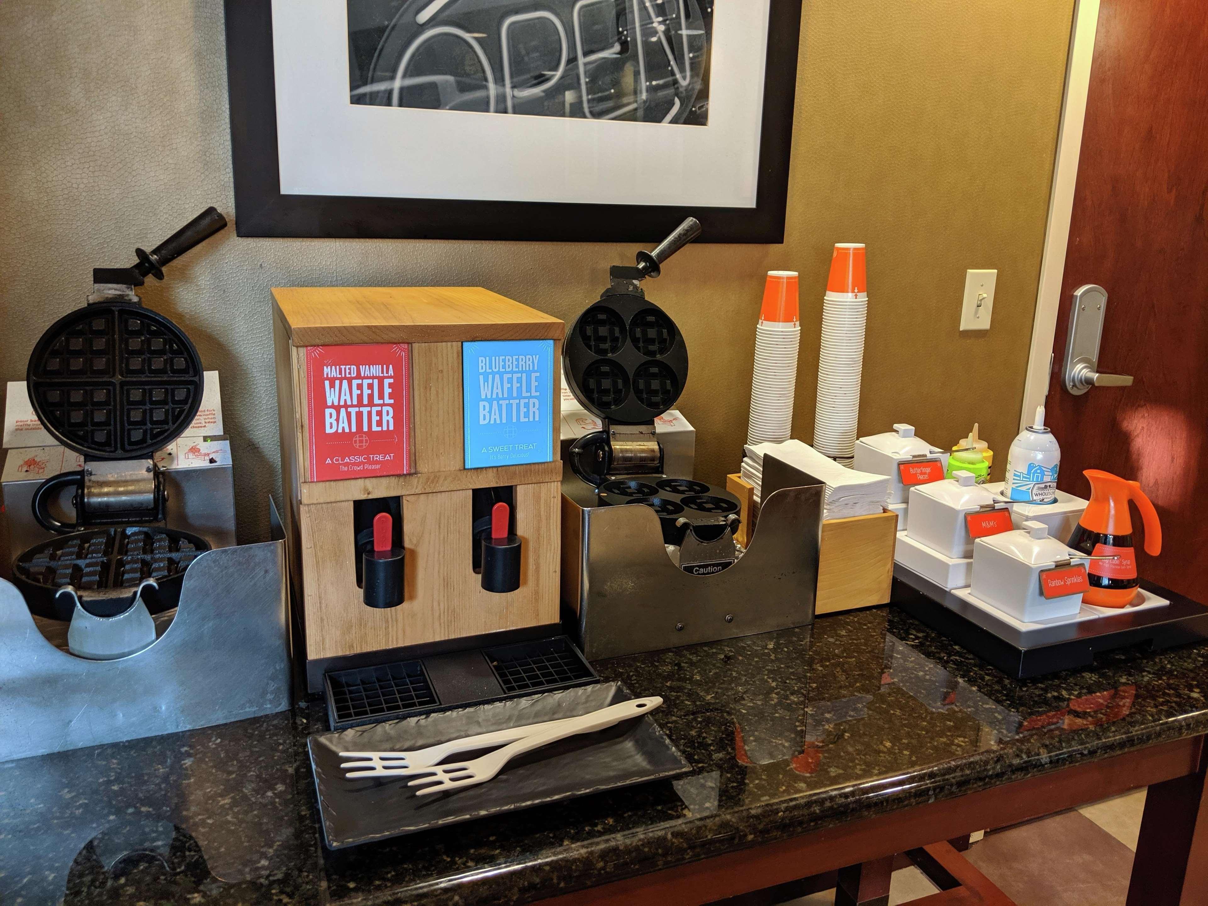 Hampton Inn & Suites Cincinnati-Union Centre West Chester Eksteriør billede