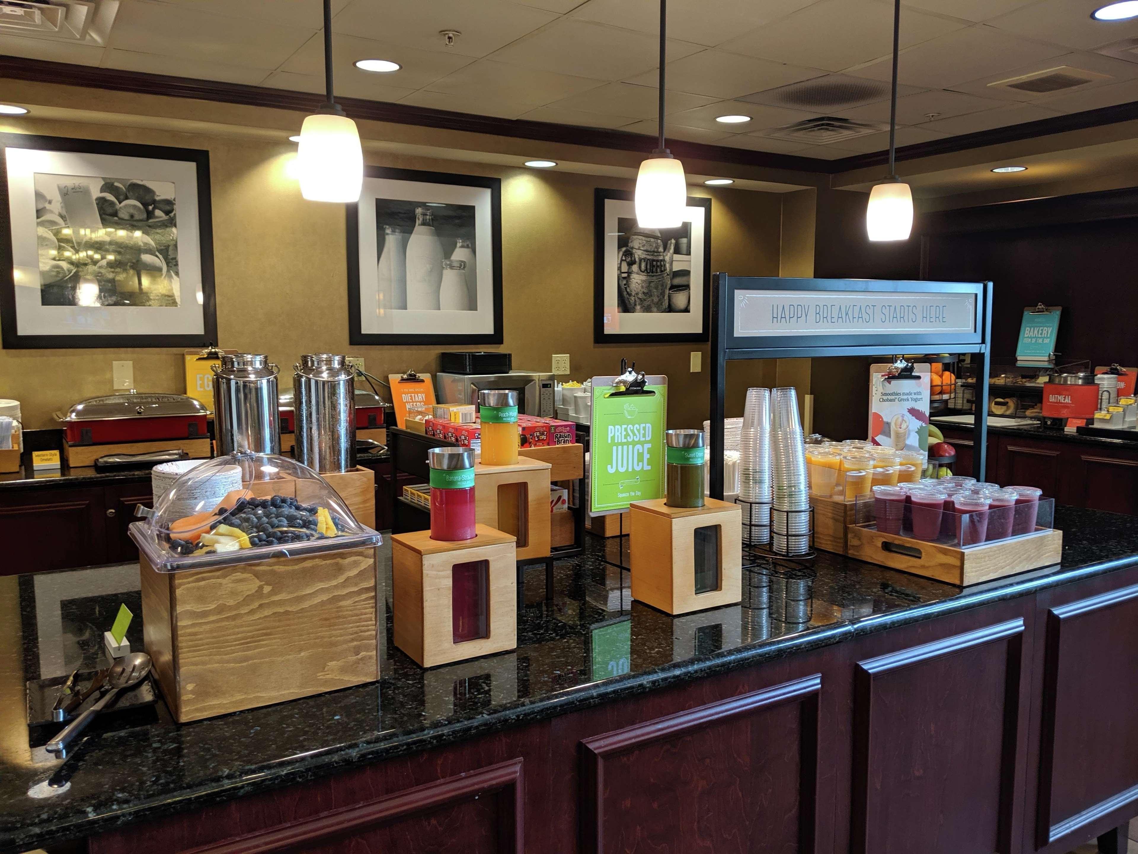 Hampton Inn & Suites Cincinnati-Union Centre West Chester Eksteriør billede