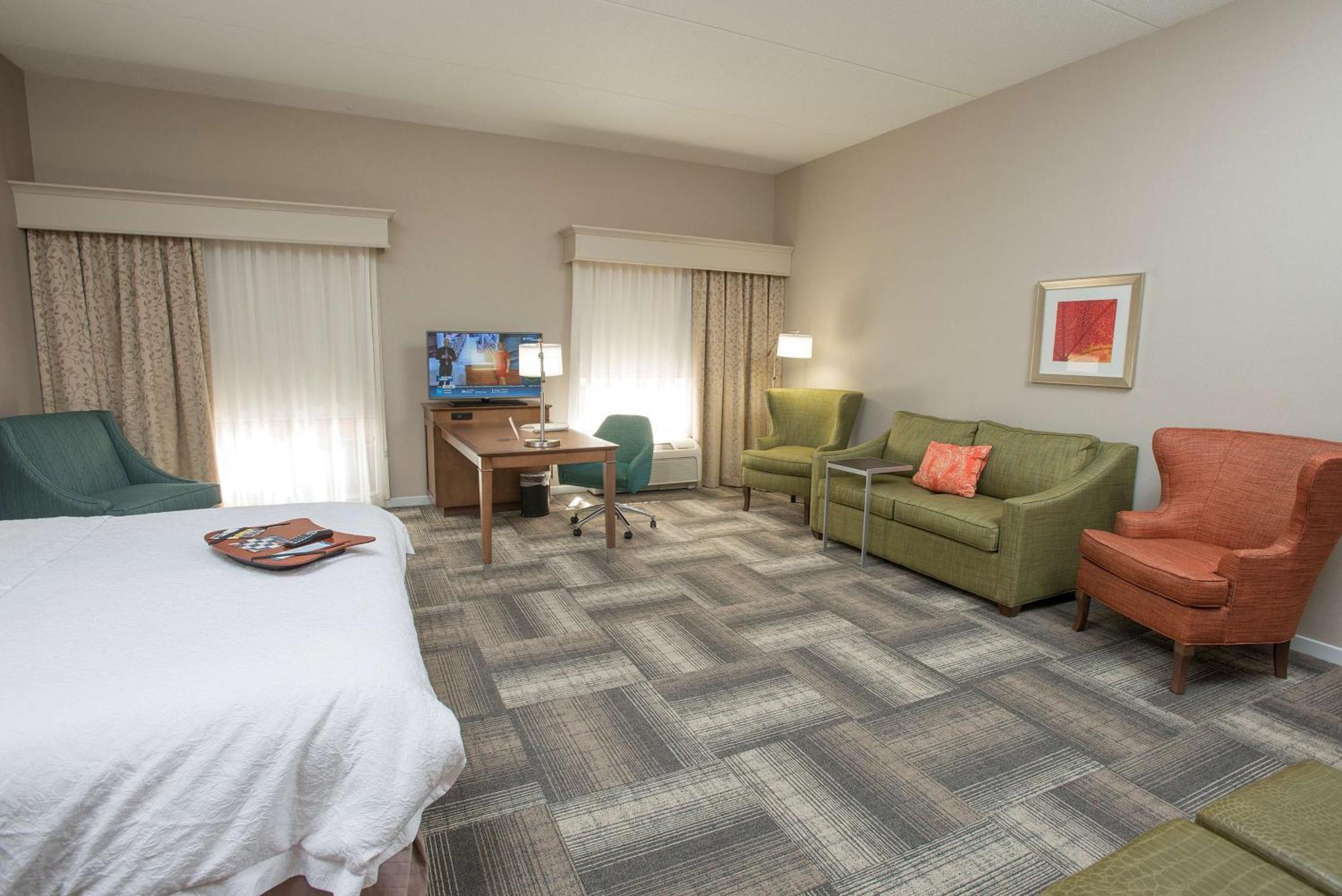 Hampton Inn & Suites Cincinnati-Union Centre West Chester Eksteriør billede