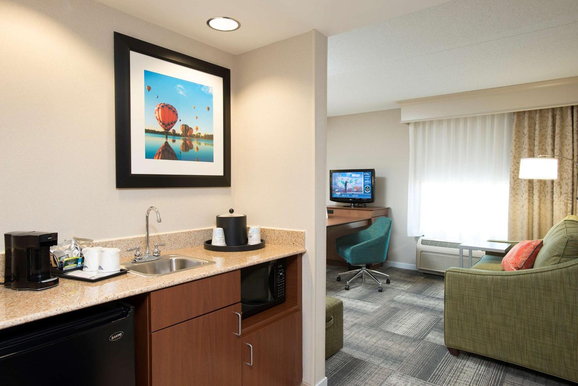 Hampton Inn & Suites Cincinnati-Union Centre West Chester Eksteriør billede