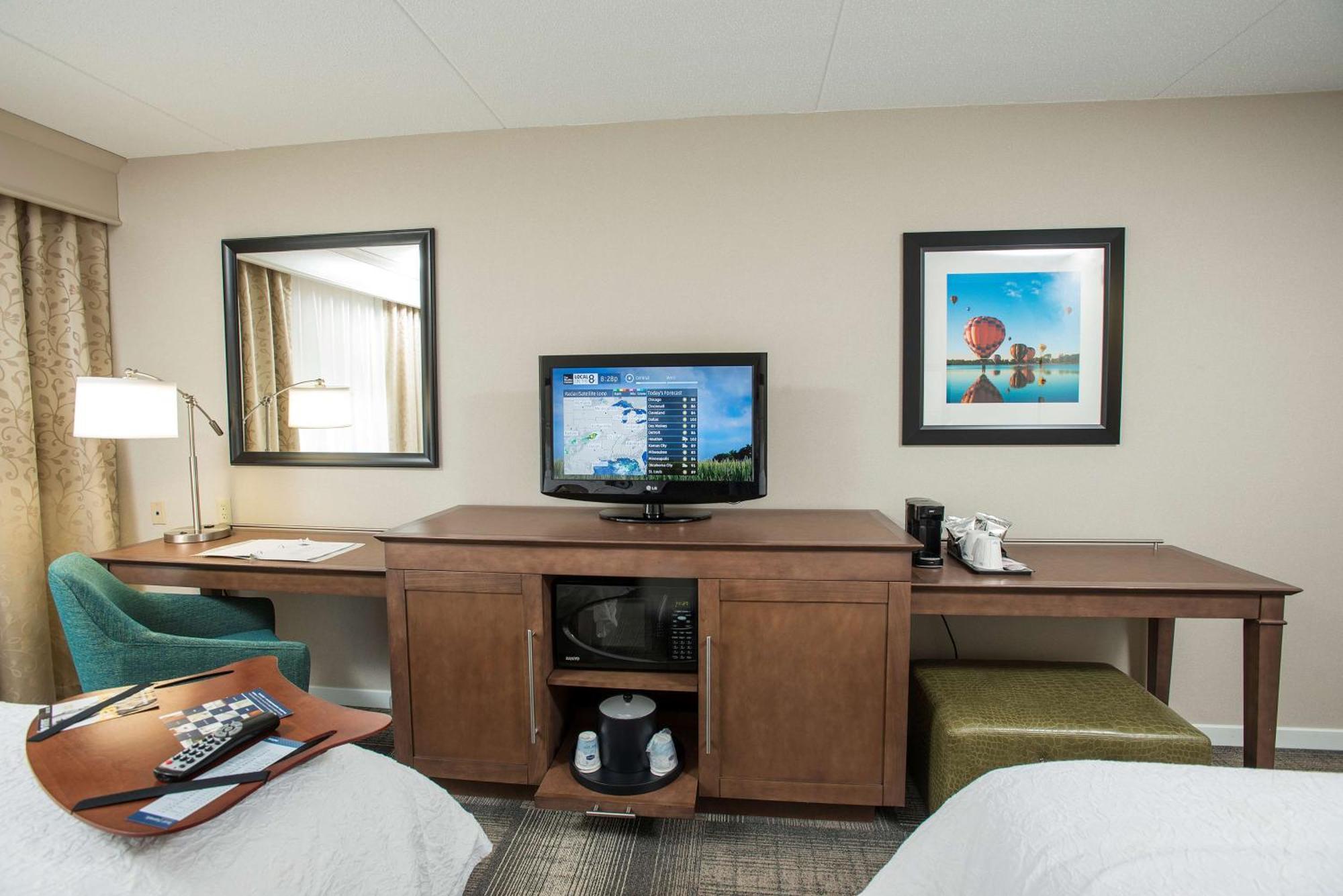 Hampton Inn & Suites Cincinnati-Union Centre West Chester Eksteriør billede